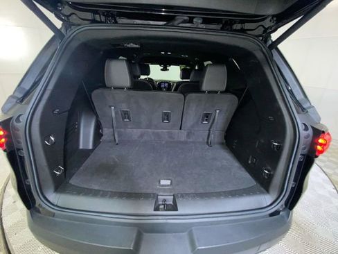 Used 2023 Chevrolet Traverse LT w/ LPO, Floor Liner Package image 12