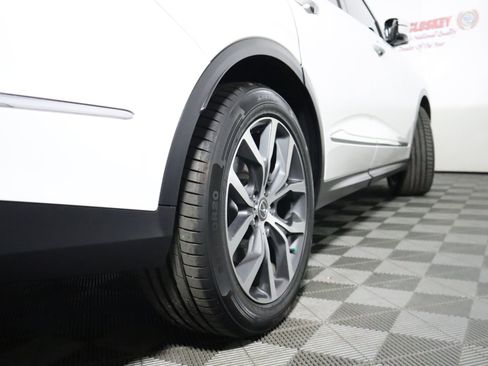 Used 2023 Acura MDX SH-AWD w/ Technology Package image 12