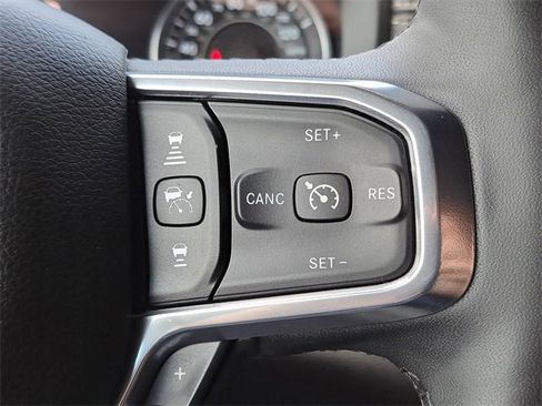 Used 2025 RAM 1500 Laramie image 20