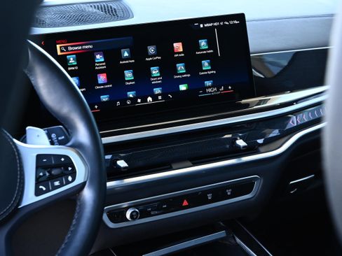 Certified 2024 BMW X7 xDrive40i w/ Executive Package image 22