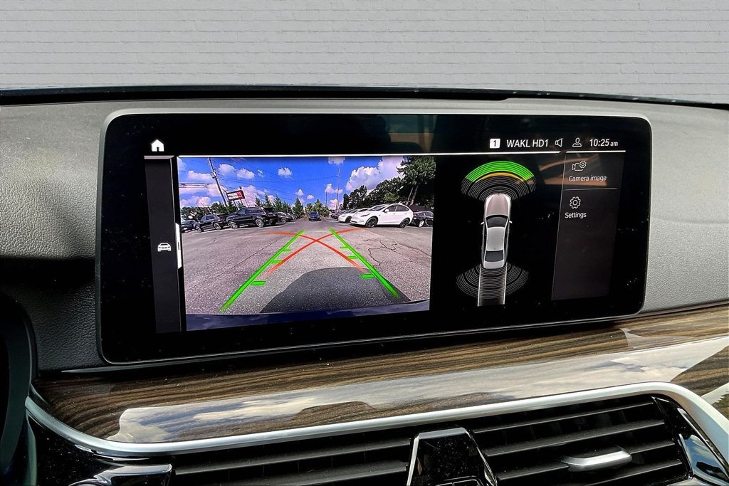 Used 2022 BMW 540i w/ Premium Package RWD image 14