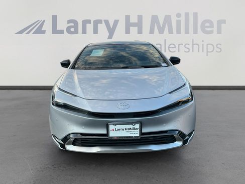 Used 2024 Toyota Prius Prime Premium image 8