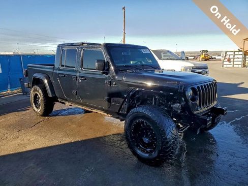 Used 2023 Jeep Gladiator Overland AWD/4WD image 1