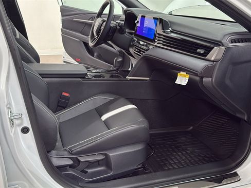 New 2026 Toyota Camry SE image 18