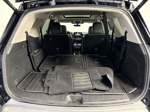 Certified 2023 Nissan Pathfinder Platinum w/ Lighting Package (N93) image 35