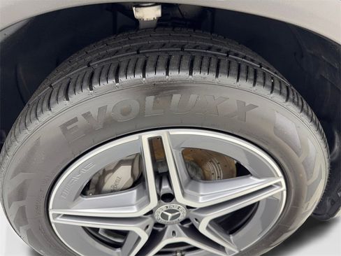 Used 2022 Mercedes-Benz GLC 300 w/ AMG Line image 83