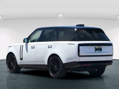 Used 2024 Land Rover Range Rover SE AWD/4WD image 5