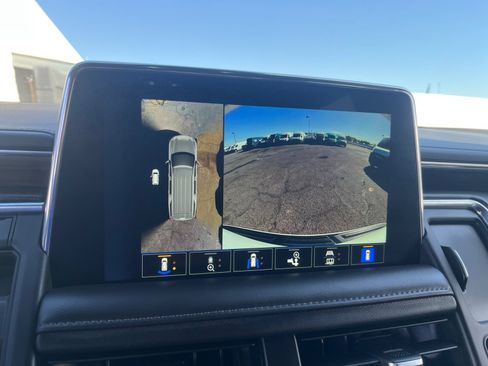 Used 2024 Chevrolet Tahoe LT w/ Luxury Package image 24