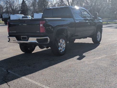 Used 2021 Chevrolet Silverado 2500 LTZ w/ LTZ Premium Package image 5