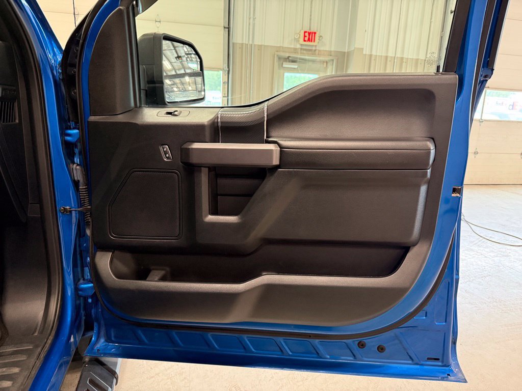 Used 2019 Ford F150 XLT w/ Equipment Group 302A Luxury AWD/4WD image 30