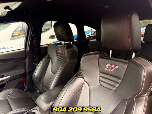 Used 2013 Ford Focus ST FWD image 26