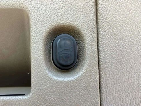 Used 2015 Chevrolet Tahoe LT image 21