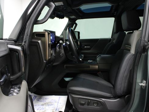 Used 2024 GMC Hummer EV 3X w/ LPO, Illumination Package image 12