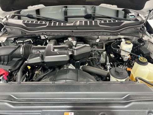 Used 2019 Ford F250 Lariat w/ Lariat Ultimate Package AWD/4WD image 28