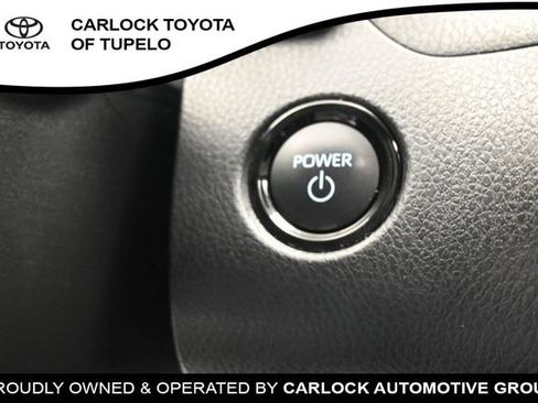 Used 2025 Toyota Camry SE w/ Convenience Package FWD image 17