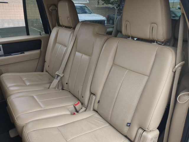 Used 2017 Ford Expedition EL XLT w/ Equipment Group 202A AWD/4WD image 19