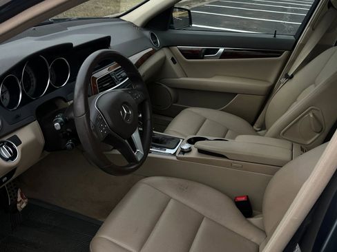 Used 2014 Mercedes-Benz C 300 4MATIC Sedan image 18