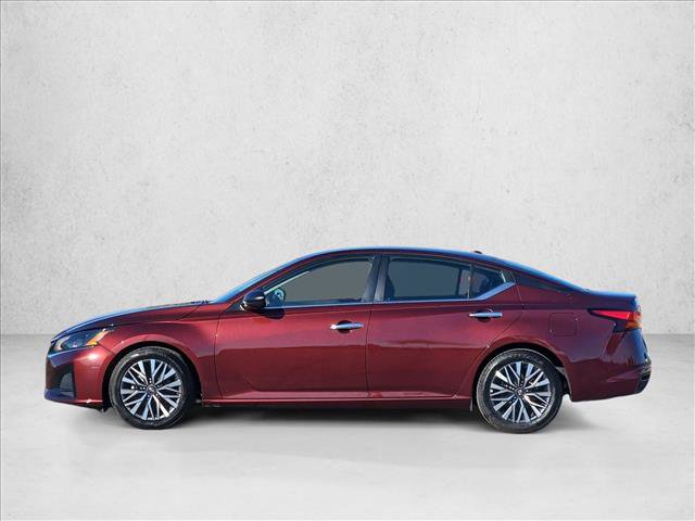 Used 2025 Nissan Altima 2.5 SV FWD image 9
