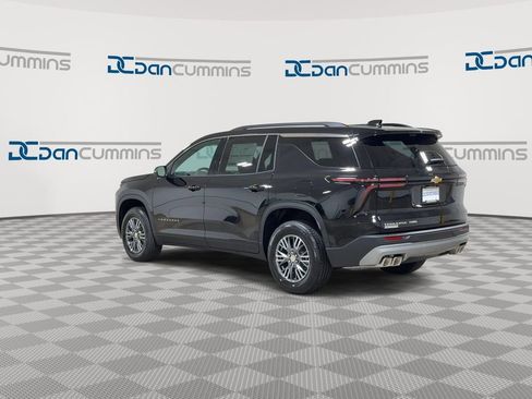 New 2026 Chevrolet Traverse LT w/ Driver Confidence Package AWD/4WD image 6