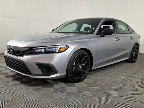 Used 2023 Honda Civic Sport image 6