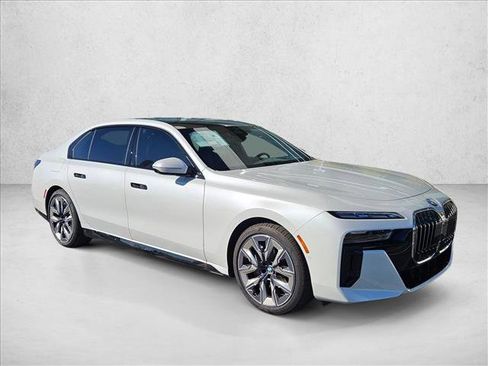 New 2025 BMW 760i xDrive w/ Executive Package image 7