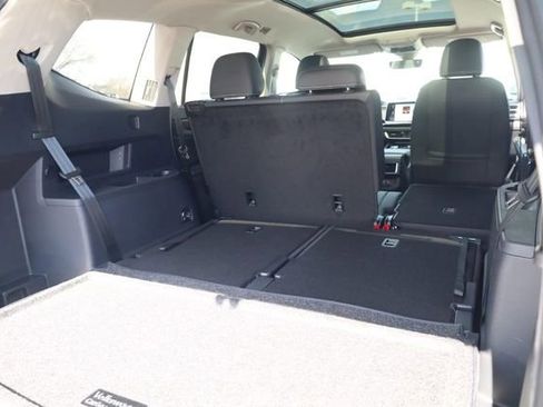 New 2026 Volkswagen Atlas SE image 25