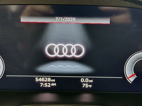 Used 2021 Audi Q5 Prestige w/ Prestige Package AWD/4WD image 17
