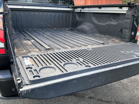 Used 2021 Nissan Titan PRO-4X w/ Pro-4x Convenience Package image 33