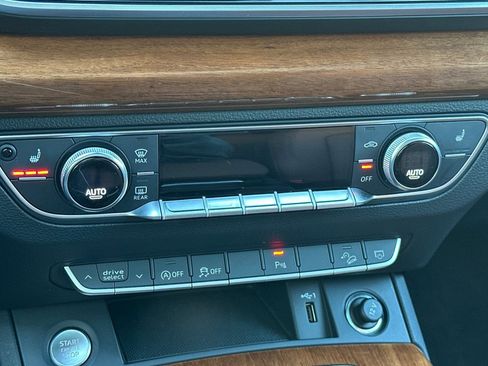 Used 2021 Audi Q5 2.0T Premium w/ Convenience Package image 20