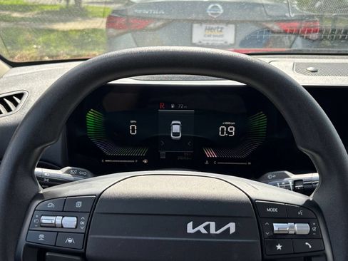 Used 2025 Kia K4 FWD image 39