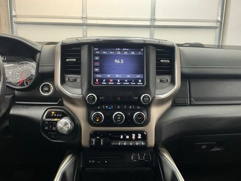Used 2019 RAM 1500 Laramie w/ Sport Appearance Package AWD/4WD image 10