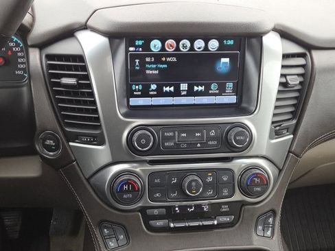 Used 2019 Chevrolet Suburban Premier image 22