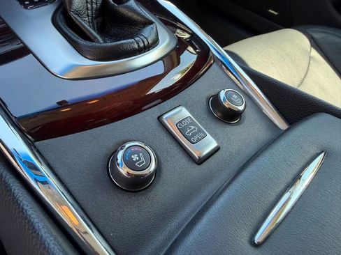 Used 2013 INFINITI G37 Convertible w/ Premium Pkg RWD image 20