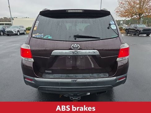 Used 2012 Toyota Highlander FWD image 8