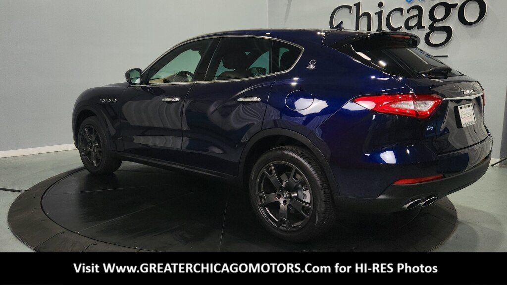 Used 2018 Maserati Levante AWD/4WD image 9