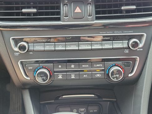 Used 2019 Kia Optima SX FWD image 25