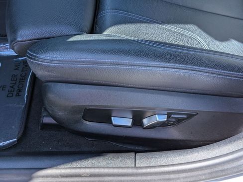 Used 2020 BMW 530i w/ M Sport Package image 14