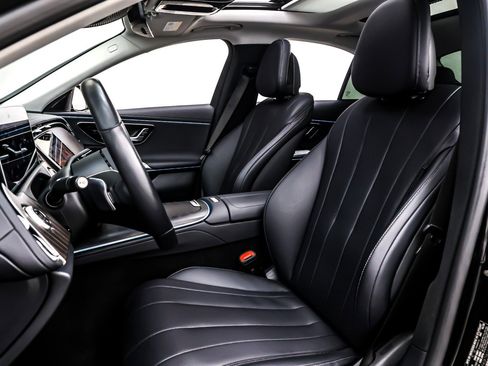 Certified 2025 Mercedes-Benz E 350 E 350 RWD Sedan w/ Winter Package image 20