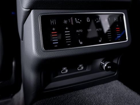 Used 2025 Audi RS 7 Performance image 28