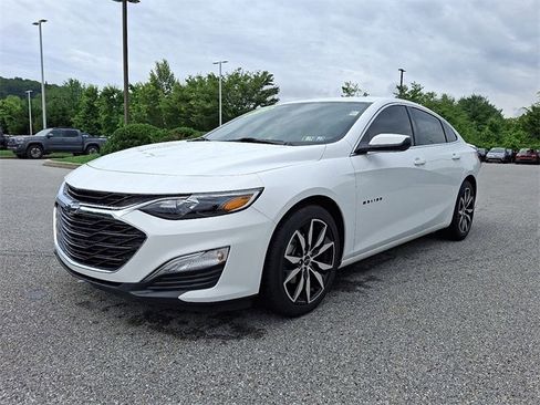 Used 2024 Chevrolet Malibu RS image 3