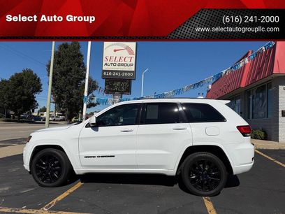 Used 2019 Jeep Grand Cherokee Altitude