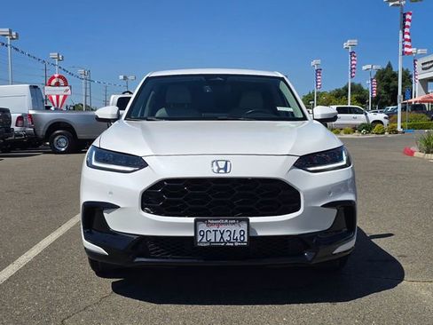 Used 2023 Honda HR-V EX-L image 2