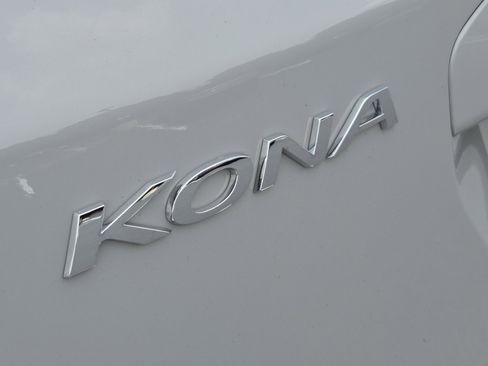 Used 2023 Hyundai Kona SEL AWD/4WD image 14