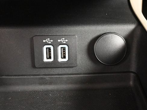 Used 2020 Ford Fusion SEL image 26