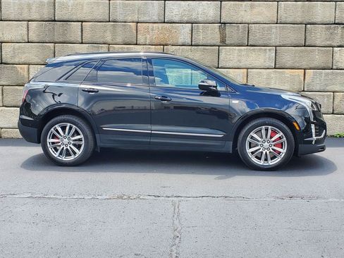 Certified 2023 Cadillac XT5 Sportv w/ Technology Package AWD/4WD image 8
