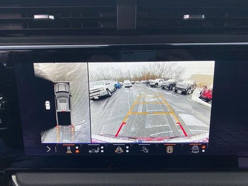 Used 2024 GMC Sierra 1500 AT4 w/ Technology Package image 17