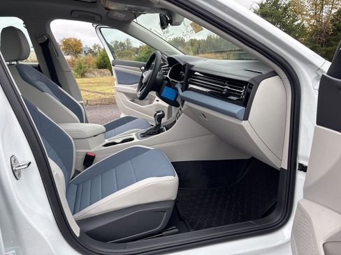 New 2026 Volkswagen Jetta SE image 22