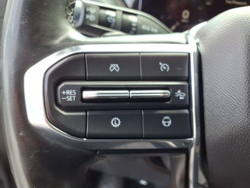 Used 2025 GMC Yukon Elevation AWD/4WD image 20