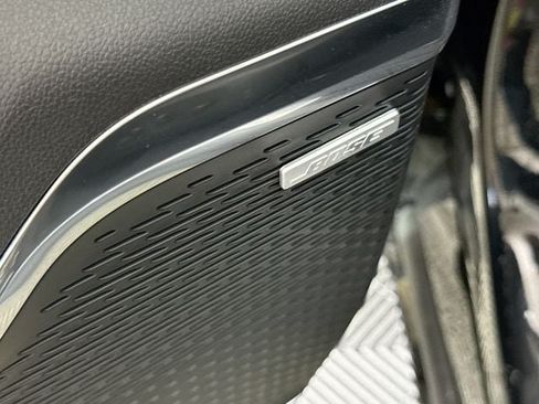Used 2025 Chevrolet Traverse High Country w/ LPO, Floor Liner Package AWD/4WD image 20