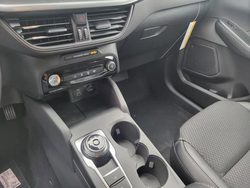 New 2026 Ford Escape SE w/ Class II Trailer Tow Package image 34